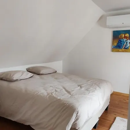 Vic Saint Cristophe Feriehus