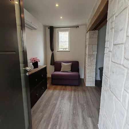 Feriehus Vic Saint Cristophe *